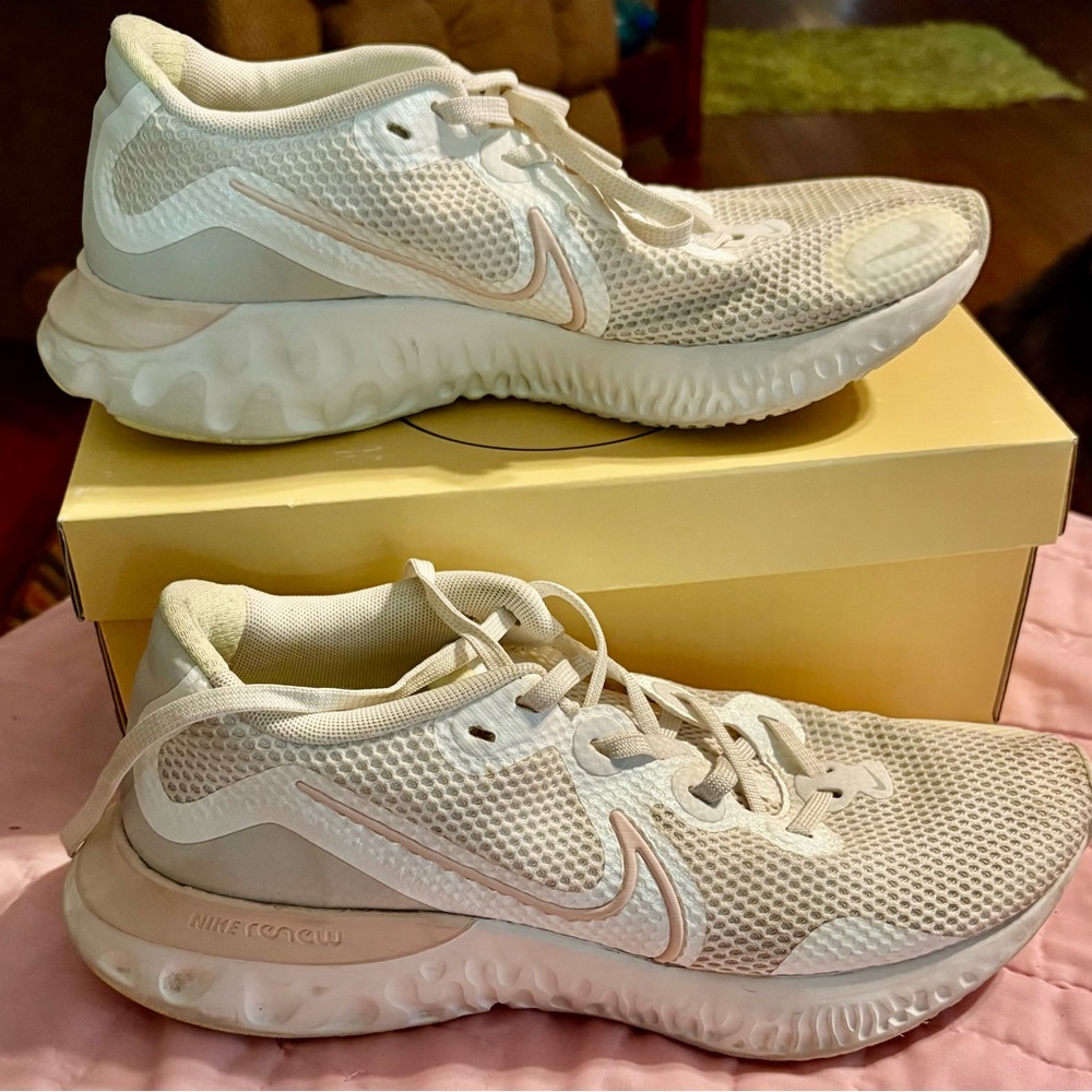 Nike Women's White Athletic Shoes